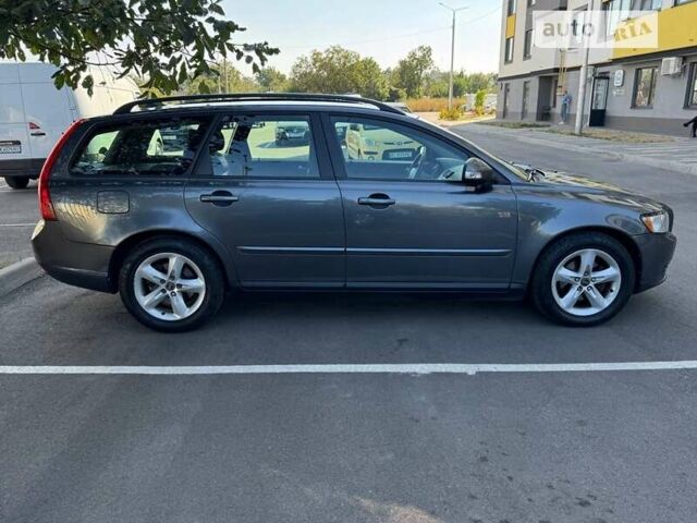 Вольво В50, объемом двигателя 1.6 л и пробегом 270 тыс. км за 6700 $, фото 12 на Automoto.ua