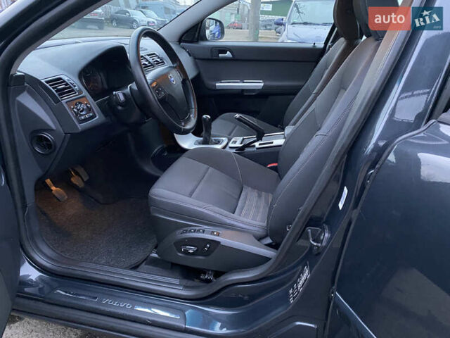 Вольво В50, объемом двигателя 1.6 л и пробегом 223 тыс. км за 7390 $, фото 25 на Automoto.ua