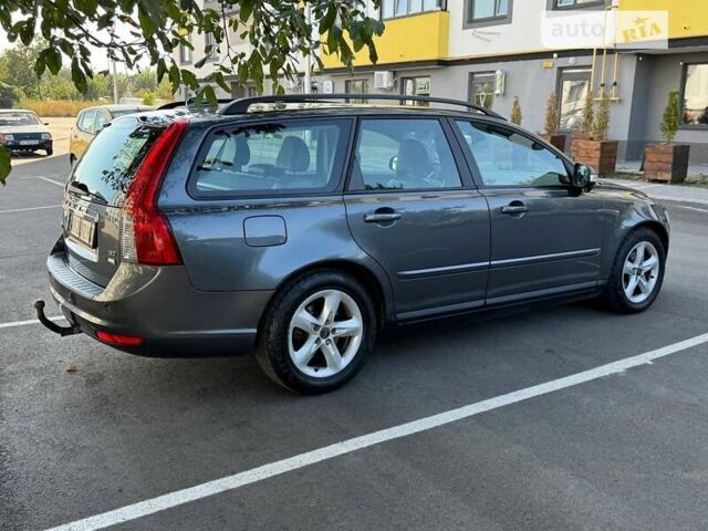 Вольво В50, объемом двигателя 1.6 л и пробегом 270 тыс. км за 6700 $, фото 7 на Automoto.ua