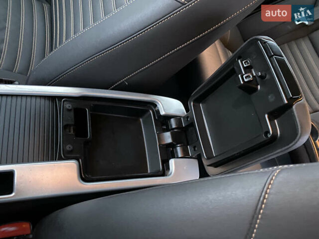 Вольво В50, объемом двигателя 1.6 л и пробегом 223 тыс. км за 7390 $, фото 29 на Automoto.ua