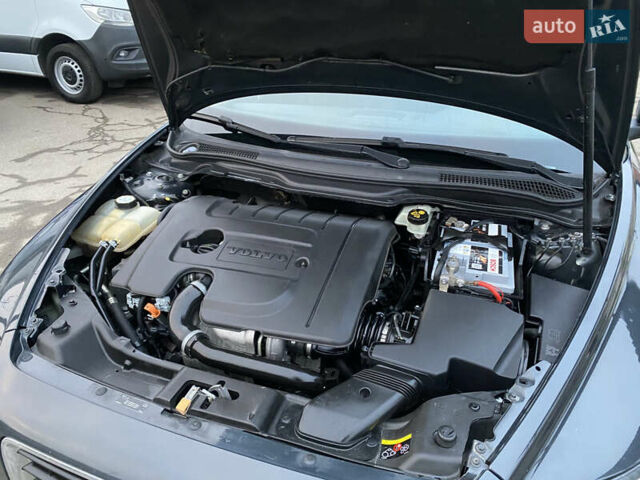 Вольво В50, объемом двигателя 1.6 л и пробегом 223 тыс. км за 7390 $, фото 44 на Automoto.ua