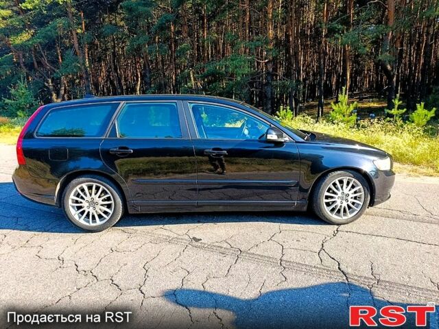 Вольво V50, об'ємом двигуна 1.6 л та пробігом 190 тис. км за 10000 $, фото 1 на Automoto.ua