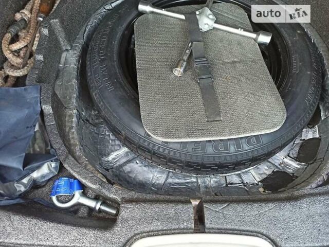 Вольво В50 2010 в Хмельницком на Automoto.ua Вольво В50, объемом двигателя 2 л и пробегом 187 тыс. км за 8599 $, фото 47 на Automoto.ua