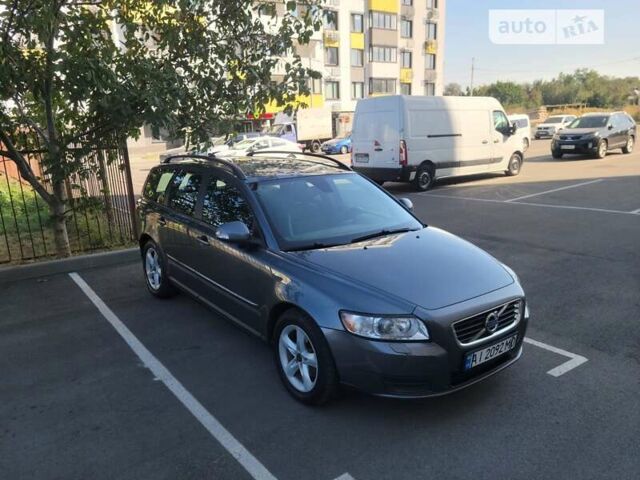 Вольво В50, объемом двигателя 1.6 л и пробегом 270 тыс. км за 6700 $, фото 10 на Automoto.ua