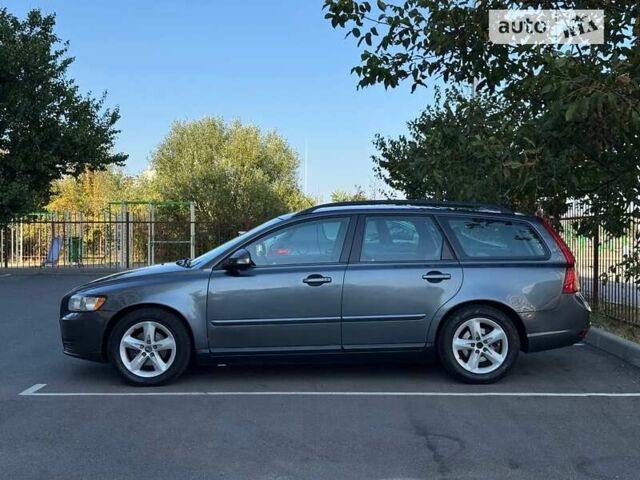 Вольво В50, объемом двигателя 1.6 л и пробегом 270 тыс. км за 6700 $, фото 1 на Automoto.ua