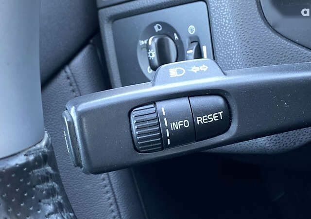 Вольво V50, об'ємом двигуна 1.6 л та пробігом 197 тис. км за 8200 $, фото 21 на Automoto.ua