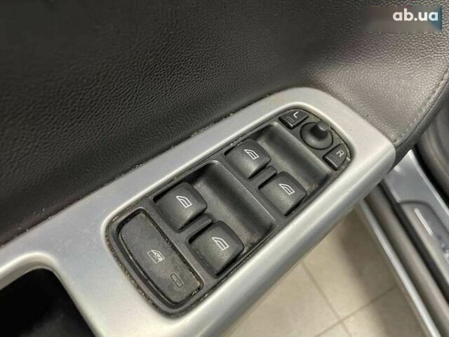 Вольво V50, об'ємом двигуна 1.6 л та пробігом 227 тис. км за 6690 $, фото 15 на Automoto.ua