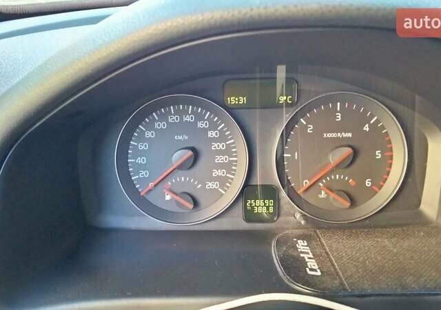 Вольво В50, объемом двигателя 1.6 л и пробегом 256 тыс. км за 7800 $, фото 3 на Automoto.ua