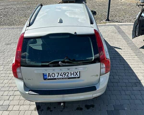 Вольво В50, объемом двигателя 1.56 л и пробегом 290 тыс. км за 6900 $, фото 6 на Automoto.ua