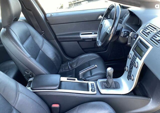 Вольво V50, об'ємом двигуна 1.6 л та пробігом 197 тис. км за 8200 $, фото 19 на Automoto.ua