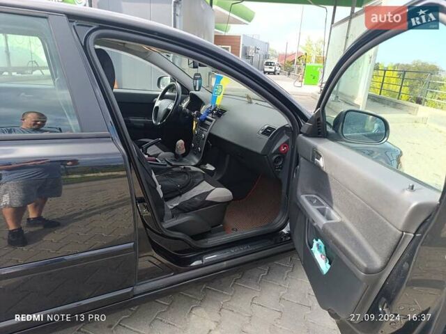 Вольво В50, объемом двигателя 1.56 л и пробегом 258 тыс. км за 7300 $, фото 12 на Automoto.ua