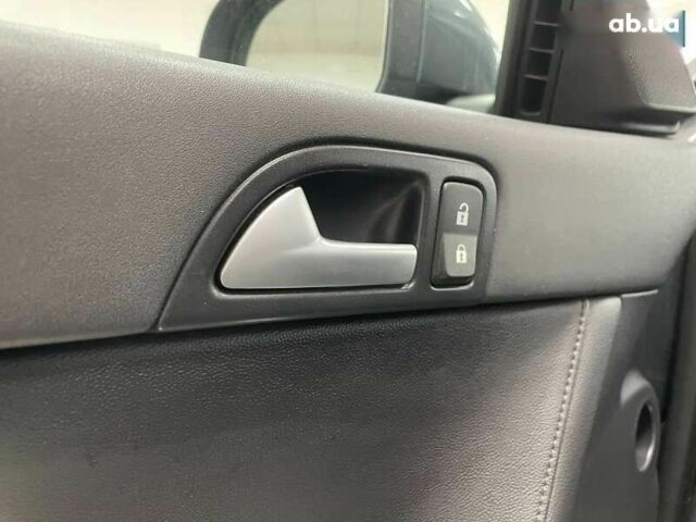 Вольво V50, об'ємом двигуна 1.6 л та пробігом 227 тис. км за 6690 $, фото 16 на Automoto.ua