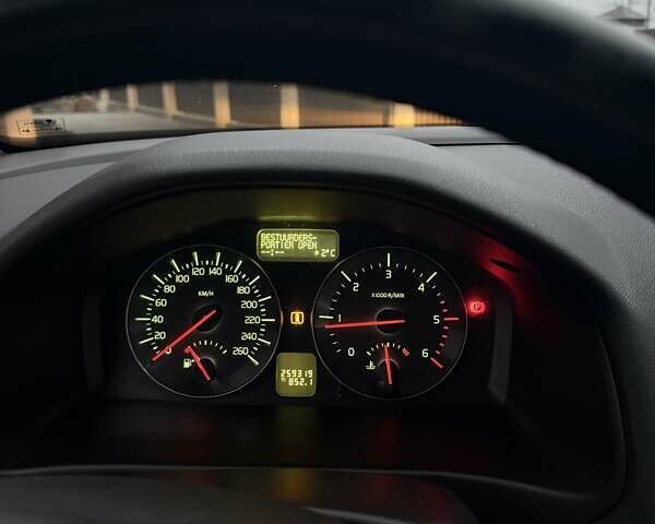 Вольво В50, объемом двигателя 1.6 л и пробегом 259 тыс. км за 7600 $, фото 11 на Automoto.ua