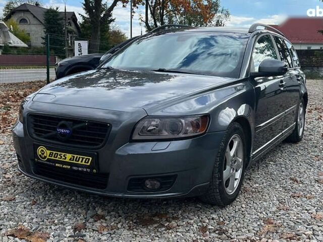 Вольво V50, об'ємом двигуна 1.6 л та пробігом 246 тис. км за 8600 $, фото 2 на Automoto.ua