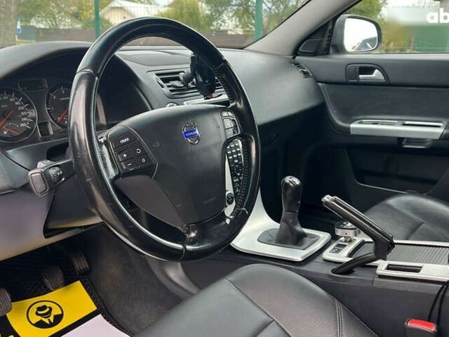 Вольво V50, об'ємом двигуна 1.6 л та пробігом 246 тис. км за 8600 $, фото 7 на Automoto.ua