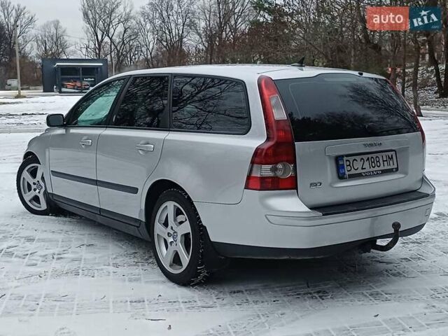 Сірий Вольво V50, об'ємом двигуна 2 л та пробігом 385 тис. км за 4650 $, фото 10 на Automoto.ua