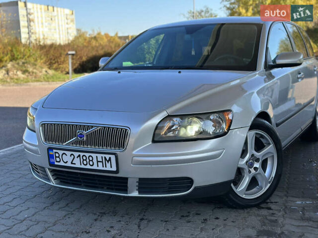 Серый Вольво В50, объемом двигателя 2 л и пробегом 385 тыс. км за 4950 $, фото 14 на Automoto.ua
