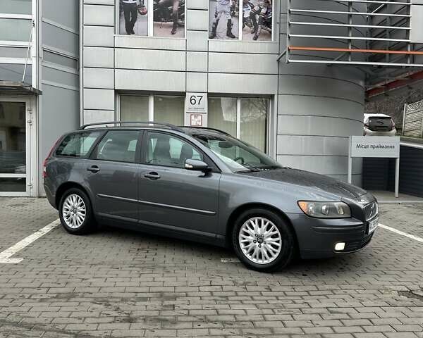 Сірий Вольво V50, об'ємом двигуна 2 л та пробігом 290 тис. км за 6400 $, фото 6 на Automoto.ua