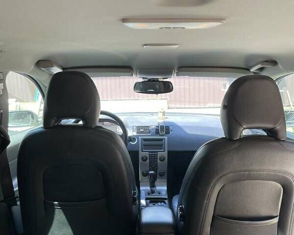 Серый Вольво В50, объемом двигателя 2 л и пробегом 400 тыс. км за 4200 $, фото 15 на Automoto.ua