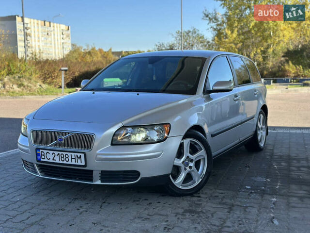 Серый Вольво В50, объемом двигателя 2 л и пробегом 385 тыс. км за 4950 $, фото 12 на Automoto.ua