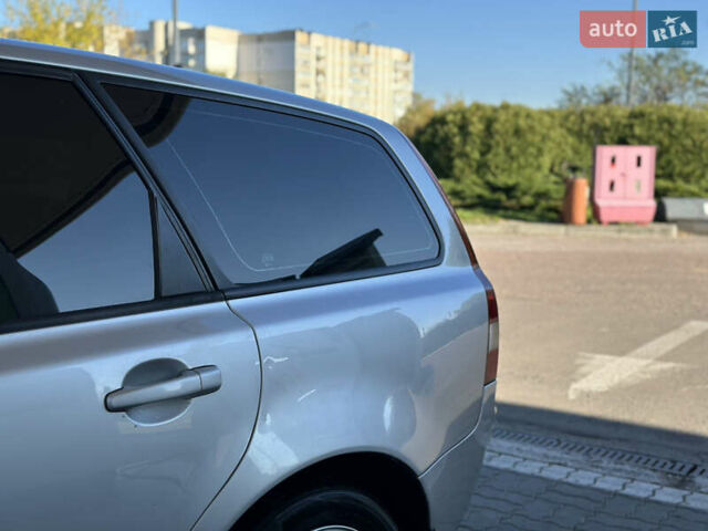 Серый Вольво В50, объемом двигателя 2 л и пробегом 385 тыс. км за 4950 $, фото 22 на Automoto.ua