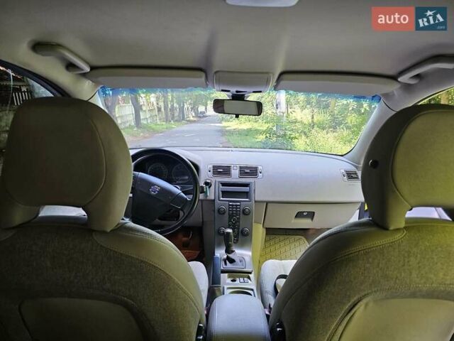 Вольво В50 2005 в Виннице на Automoto.ua Серый Вольво В50, объемом двигателя 1.8 л и пробегом 262 тыс. км за 5755 $, фото 25 на Automoto.ua