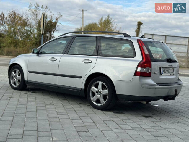 Вольво В50 2005 в Ивано-Франковске на Automoto.ua Серый Вольво В50, объемом двигателя 2.5 л и пробегом 382 тыс. км за 6750 $, фото 8 на Automoto.ua
