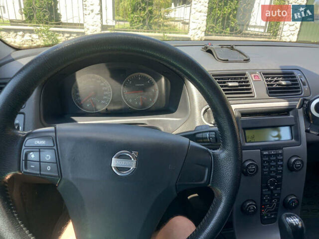 Сірий Вольво V50, об'ємом двигуна 2 л та пробігом 278 тис. км за 6000 $, фото 13 на Automoto.ua