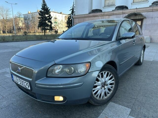 Серый Вольво В50, объемом двигателя 2 л и пробегом 403 тыс. км за 3000 $, фото 7 на Automoto.ua