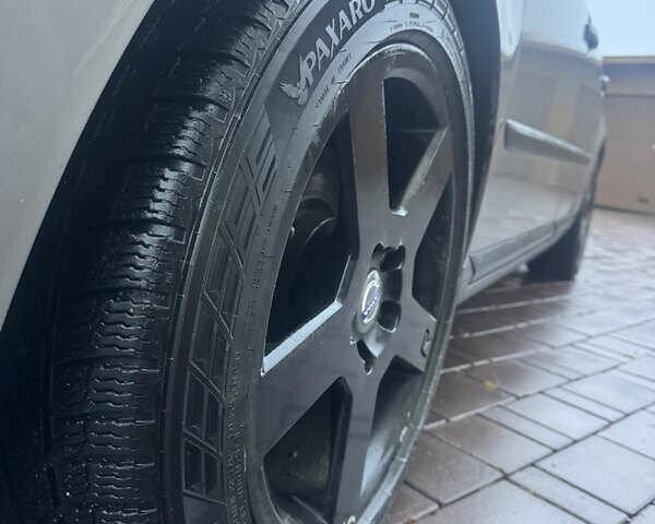 Серый Вольво В50, объемом двигателя 2 л и пробегом 281 тыс. км за 4650 $, фото 8 на Automoto.ua