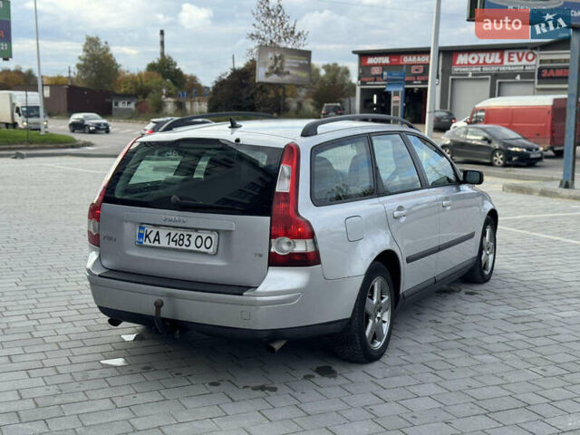 Вольво В50 2005 в Ивано-Франковске на Automoto.ua Серый Вольво В50, объемом двигателя 2.5 л и пробегом 382 тыс. км за 6750 $, фото 6 на Automoto.ua
