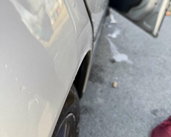 Серый Вольво В50, объемом двигателя 1.56 л и пробегом 350 тыс. км за 5230 $, фото 12 на Automoto.ua