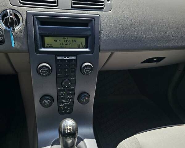 Вольво В50 2005 в Виннице на Automoto.ua Серый Вольво В50, объемом двигателя 1.8 л и пробегом 262 тыс. км за 5755 $, фото 11 на Automoto.ua