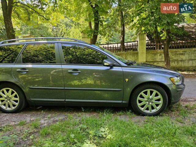 Вольво В50 2005 в Виннице на Automoto.ua Серый Вольво В50, объемом двигателя 1.8 л и пробегом 262 тыс. км за 5755 $, фото 16 на Automoto.ua