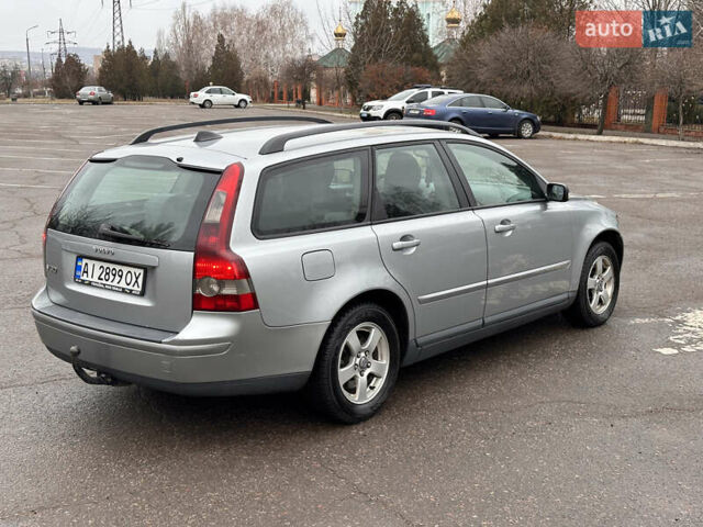Сірий Вольво V50, об'ємом двигуна 1.6 л та пробігом 243 тис. км за 5500 $, фото 3 на Automoto.ua