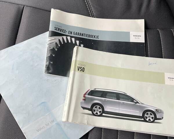 Сірий Вольво V50, об'ємом двигуна 1.8 л та пробігом 294 тис. км за 5450 $, фото 34 на Automoto.ua