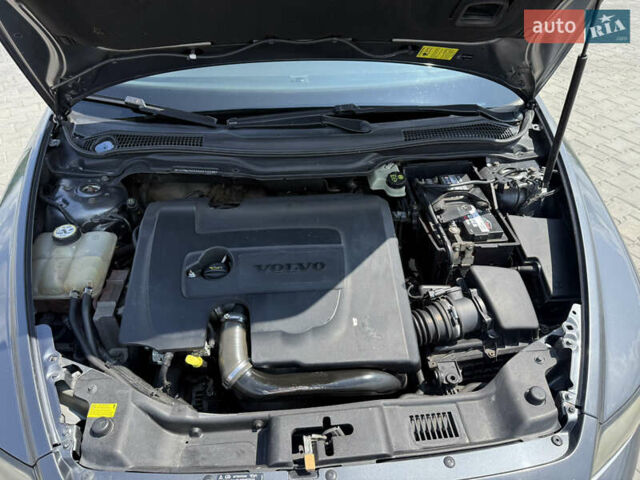 Серый Вольво В50, объемом двигателя 1.56 л и пробегом 308 тыс. км за 6000 $, фото 21 на Automoto.ua