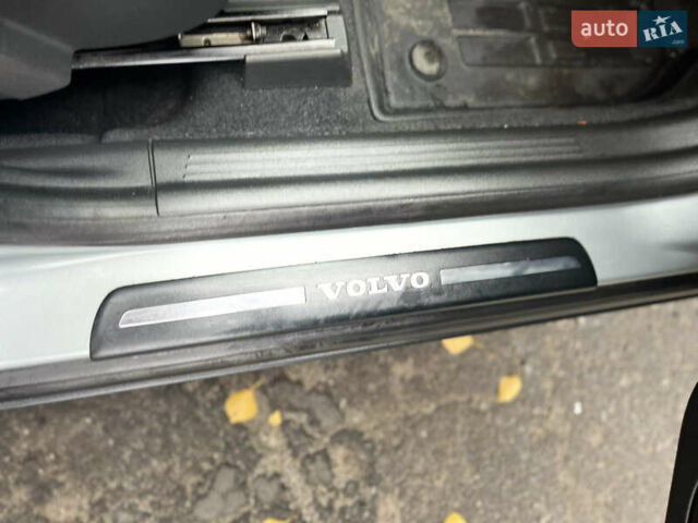 Вольво В50 2006 в Виннице на Automoto.ua Серый Вольво В50, объемом двигателя 2 л и пробегом 160 тыс. км за 3299 $, фото 24 на Automoto.ua