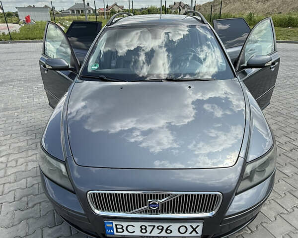 Серый Вольво В50, объемом двигателя 1.56 л и пробегом 308 тыс. км за 6000 $, фото 10 на Automoto.ua