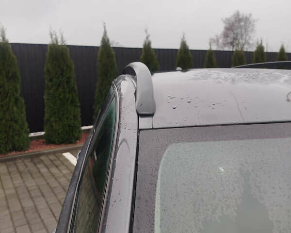 Сірий Вольво V50, об'ємом двигуна 2 л та пробігом 300 тис. км за 2750 $, фото 9 на Automoto.ua