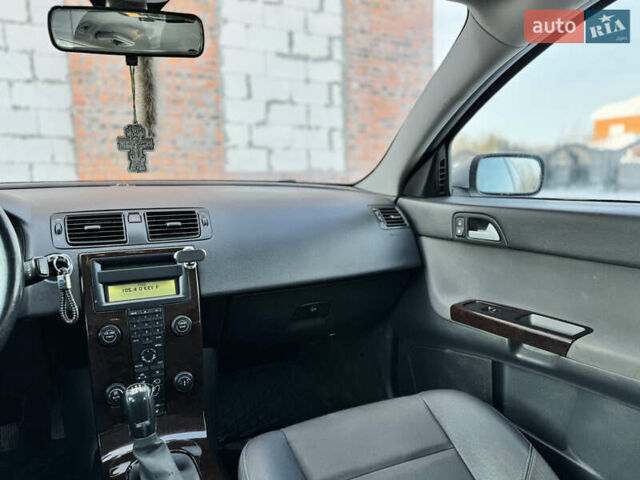 Сірий Вольво V50, об'ємом двигуна 1.8 л та пробігом 228 тис. км за 3500 $, фото 19 на Automoto.ua