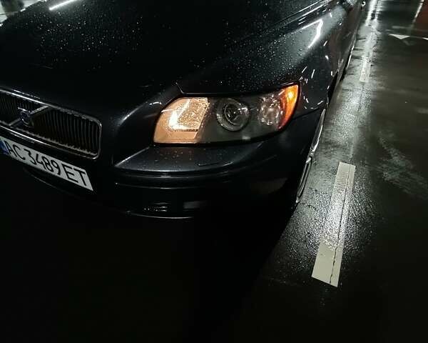 Серый Вольво В50, объемом двигателя 2 л и пробегом 305 тыс. км за 5400 $, фото 6 на Automoto.ua