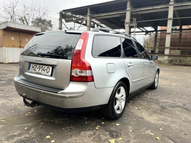 Вольво В50 2006 в Виннице на Automoto.ua Серый Вольво В50, объемом двигателя 2 л и пробегом 150 тыс. км за 3350 $, фото 5 на Automoto.ua