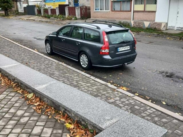 Сірий Вольво V50, об'ємом двигуна 1.8 л та пробігом 267 тис. км за 6500 $, фото 11 на Automoto.ua
