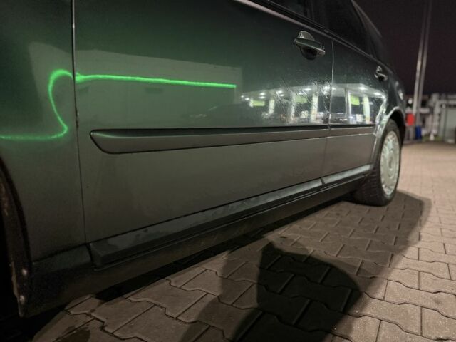 Сірий Вольво V50, об'ємом двигуна 2 л та пробігом 300 тис. км за 2750 $, фото 7 на Automoto.ua