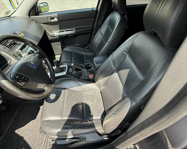 Серый Вольво В50, объемом двигателя 1.56 л и пробегом 308 тыс. км за 6000 $, фото 18 на Automoto.ua