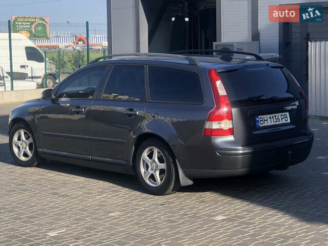 Вольво В50 2006 в Одессе на Automoto.ua Серый Вольво В50, объемом двигателя 1.6 л и пробегом 260 тыс. км за 5800 $, фото 16 на Automoto.ua