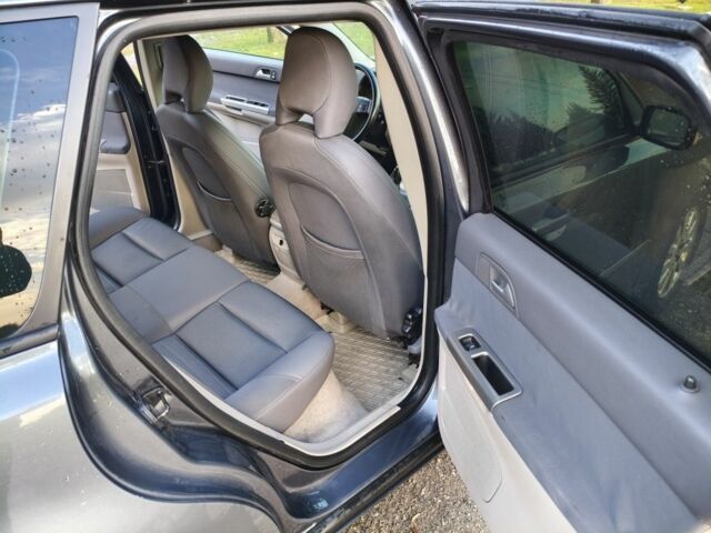 Серый Вольво В50, объемом двигателя 1.6 л и пробегом 300 тыс. км за 3500 $, фото 11 на Automoto.ua