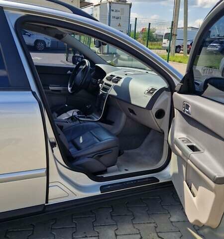 Сірий Вольво V50, об'ємом двигуна 2.44 л та пробігом 317 тис. км за 6600 $, фото 14 на Automoto.ua