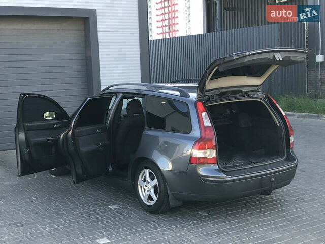 Вольво В50 2006 в Одессе на Automoto.ua Серый Вольво В50, объемом двигателя 1.6 л и пробегом 260 тыс. км за 5800 $, фото 22 на Automoto.ua